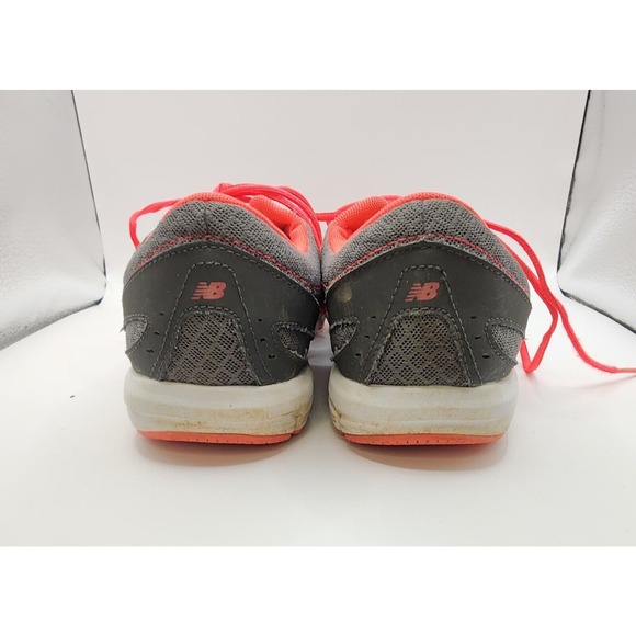 New Balance 550 v3 Womens Shoes Gray Red Athletic Training Sneaker 10B - Picture 6 of 8